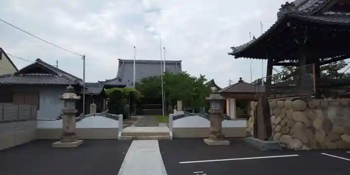 法蓮寺の本殿・本堂