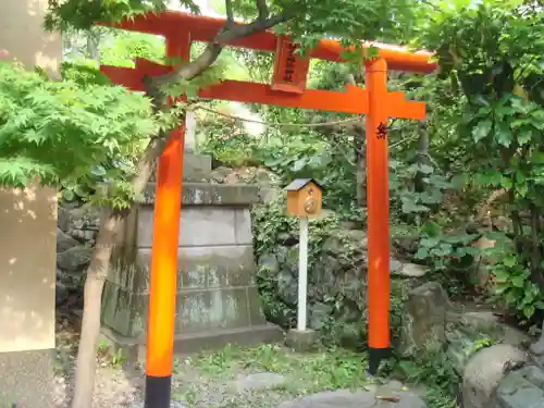 江島杉山神社の末社・摂社