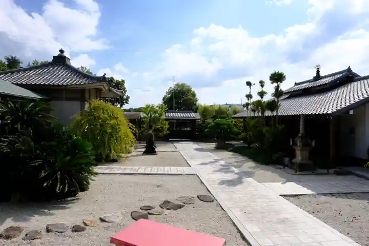 額安寺のその他建物