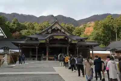 彌彦神社の本殿・本堂
