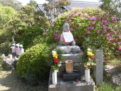 子安地蔵寺の地蔵