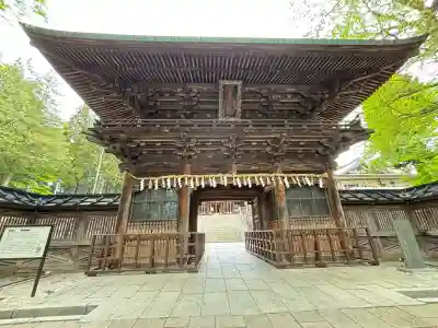 仙台東照宮の{uncategorized: "未分類", other: "その他", undefined: "問題あり", building: "その他建物", grave: "お墓", sacred_gate: "鳥居", guardian: "狛犬", statue: "像", buddha: "仏像", history: "歴史", nature: "自然", garden: "庭園", animal: "動物", pagoda: "塔", temizu: "手水舎", mountain_gate: "山門・神門", sanctuary: "本殿・本堂", subordinate: "末社・摂社", art: "芸術", scenery: "景色", jizo: "地蔵", ema: "絵馬", goshuin: "御朱印", omikuji: "おみくじ", items: "授与品その他", amulet: "お守り", goshuincho: "御朱印帳", eats: "食事", festival: "お祭り", votive_dance: "神楽", shichigosan: "七五三参", wedding: "結婚式", experience: "体験その他", initially: "初詣", around: "周辺", anti_infection: "感染症対策"}