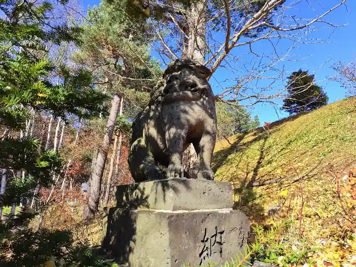 中富良野神社の狛犬