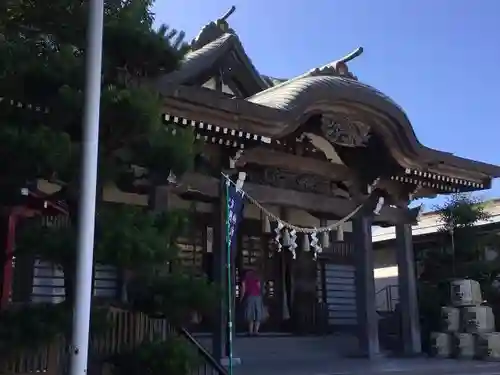 鵠沼伏見稲荷神社の本殿・本堂