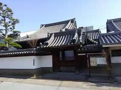 満泉寺の山門・神門