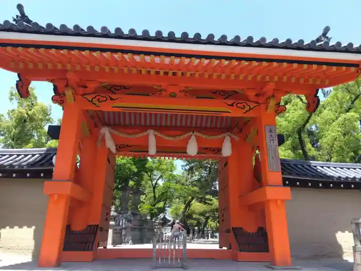 西宮神社の山門・神門
