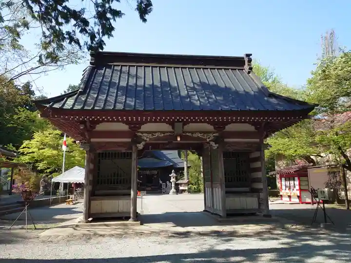 冨士御室浅間神社の山門・神門