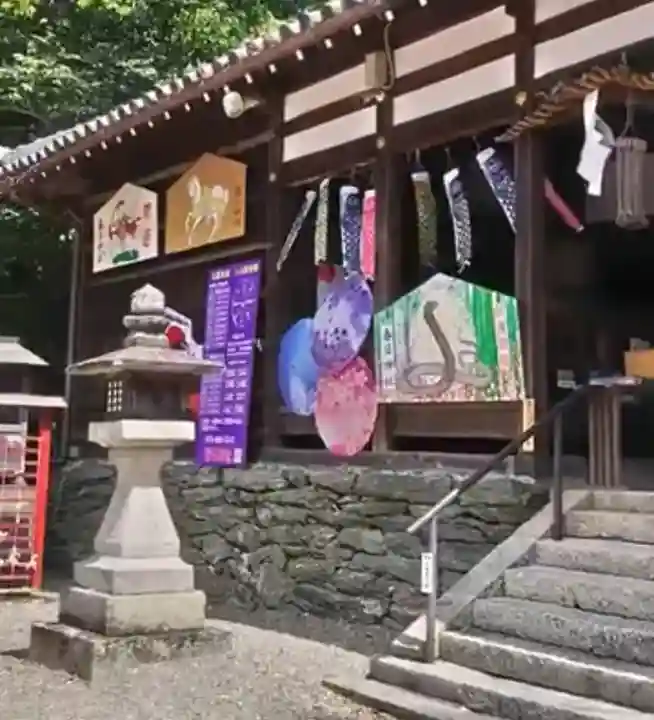 春日神社の{uncategorized: "未分類", other: "その他", undefined: "問題あり", building: "その他建物", grave: "お墓", sacred_gate: "鳥居", guardian: "狛犬", statue: "像", buddha: "仏像", history: "歴史", nature: "自然", garden: "庭園", animal: "動物", pagoda: "塔", temizu: "手水舎", mountain_gate: "山門・神門", sanctuary: "本殿・本堂", subordinate: "末社・摂社", art: "芸術", scenery: "景色", jizo: "地蔵", ema: "絵馬", goshuin: "御朱印", omikuji: "おみくじ", items: "授与品その他", amulet: "お守り", goshuincho: "御朱印帳", eats: "食事", festival: "お祭り", votive_dance: "神楽", shichigosan: "七五三参", wedding: "結婚式", experience: "体験その他", initially: "初詣", around: "周辺", anti_infection: "感染症対策"}