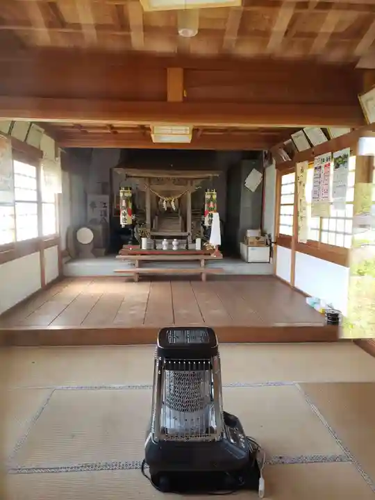 八幡神社の本殿・本堂