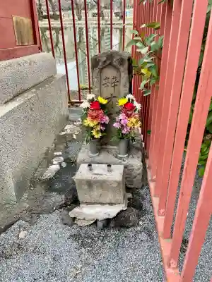 寛永寺不忍池弁天堂の{uncategorized: "未分類", other: "その他", undefined: "問題あり", building: "その他建物", grave: "お墓", sacred_gate: "鳥居", guardian: "狛犬", statue: "像", buddha: "仏像", history: "歴史", nature: "自然", garden: "庭園", animal: "動物", pagoda: "塔", temizu: "手水舎", mountain_gate: "山門・神門", sanctuary: "本殿・本堂", subordinate: "末社・摂社", art: "芸術", scenery: "景色", jizo: "地蔵", ema: "絵馬", goshuin: "御朱印", omikuji: "おみくじ", items: "授与品その他", amulet: "お守り", goshuincho: "御朱印帳", eats: "食事", festival: "お祭り", votive_dance: "神楽", shichigosan: "七五三参", wedding: "結婚式", experience: "体験その他", initially: "初詣", around: "周辺", anti_infection: "感染症対策"}