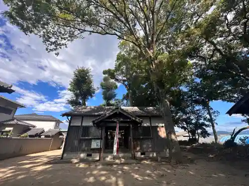 三十八柱神社の本殿