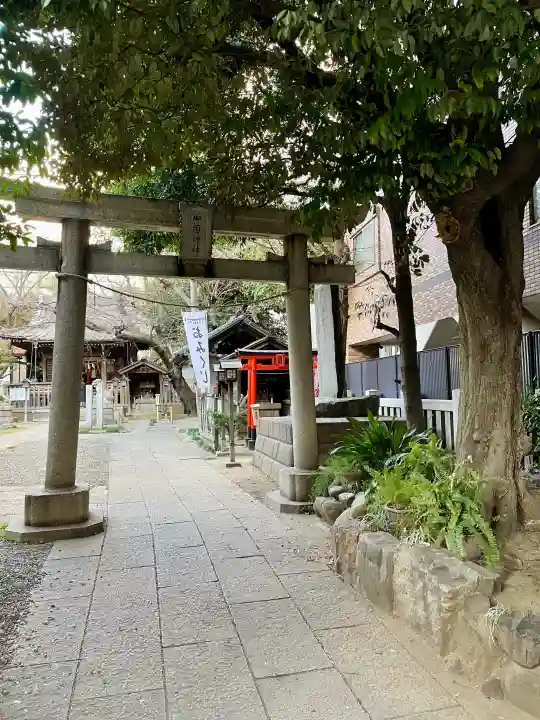 御園神社の{uncategorized: "未分類", other: "その他", undefined: "問題あり", building: "その他建物", grave: "お墓", sacred_gate: "鳥居", guardian: "狛犬", statue: "像", buddha: "仏像", history: "歴史", nature: "自然", garden: "庭園", animal: "動物", pagoda: "塔", temizu: "手水舎", mountain_gate: "山門・神門", sanctuary: "本殿・本堂", subordinate: "末社・摂社", art: "芸術", scenery: "景色", jizo: "地蔵", ema: "絵馬", goshuin: "御朱印", omikuji: "おみくじ", items: "授与品その他", amulet: "お守り", goshuincho: "御朱印帳", eats: "食事", festival: "お祭り", votive_dance: "神楽", shichigosan: "七五三参", wedding: "結婚式", experience: "体験その他", initially: "初詣", around: "周辺", anti_infection: "感染症対策"}
