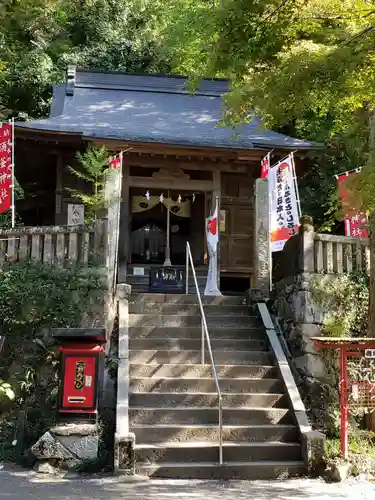 涌釜神社の本殿