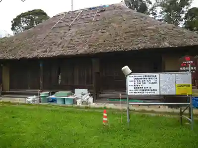 石堂寺の本殿・本堂