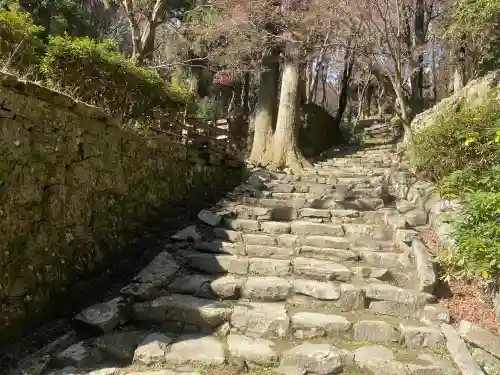 播州清水寺の{uncategorized: "未分類", other: "その他", undefined: "問題あり", building: "その他建物", grave: "お墓", sacred_gate: "鳥居", guardian: "狛犬", statue: "像", buddha: "仏像", history: "歴史", nature: "自然", garden: "庭園", animal: "動物", pagoda: "塔", temizu: "手水舎", mountain_gate: "山門・神門", sanctuary: "本殿・本堂", subordinate: "末社・摂社", art: "芸術", scenery: "景色", jizo: "地蔵", ema: "絵馬", goshuin: "御朱印", omikuji: "おみくじ", items: "授与品その他", amulet: "お守り", goshuincho: "御朱印帳", eats: "食事", festival: "お祭り", votive_dance: "神楽", shichigosan: "七五三参", wedding: "結婚式", experience: "体験その他", initially: "初詣", around: "周辺", anti_infection: "感染症対策"}