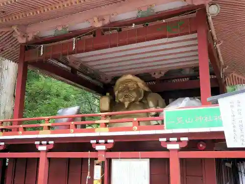 日光二荒山神社の像