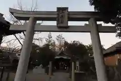 三囲神社の鳥居