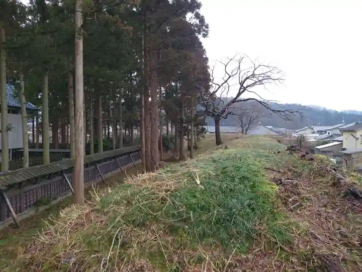 守りの神 藤基神社(新潟県)