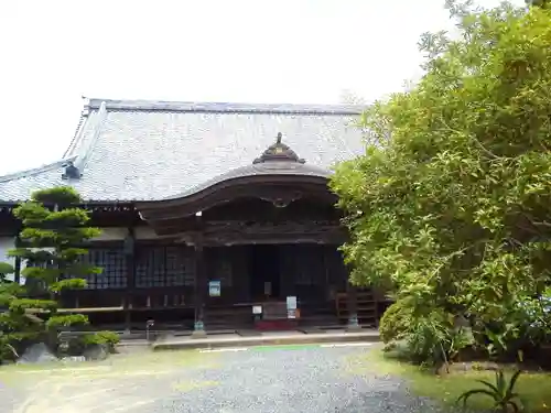 鏡忍寺の本殿・本堂