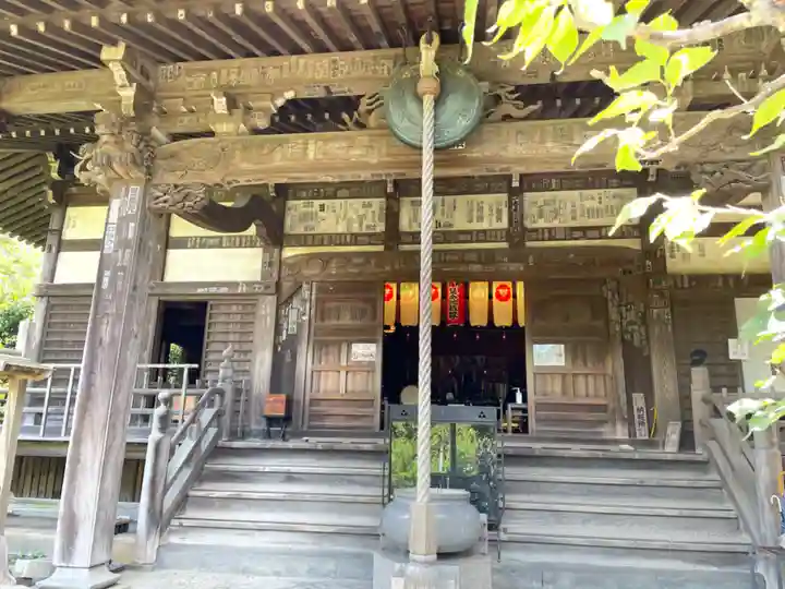 宝戒寺の本殿・本堂