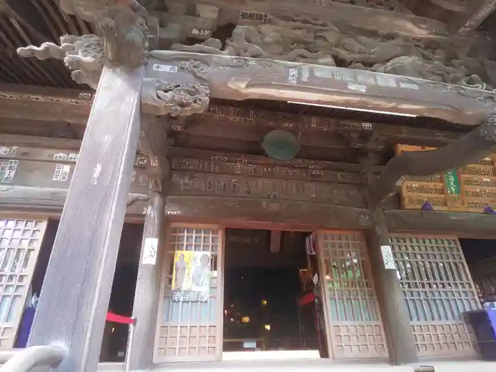 深大寺の本殿・本堂