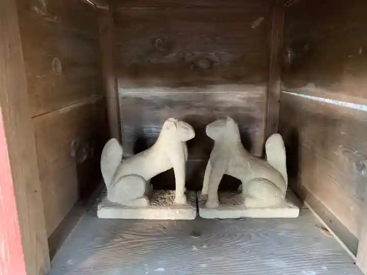 建市神社の狛犬