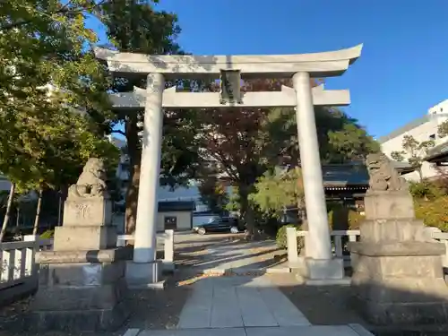 大棚・中川杉山神社の鳥居