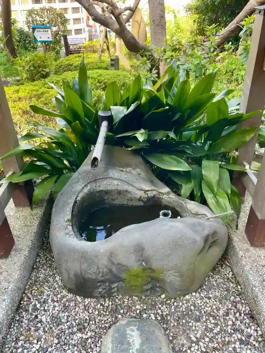 徳寿院の{uncategorized: "未分類", other: "その他", undefined: "問題あり", building: "その他建物", grave: "お墓", sacred_gate: "鳥居", guardian: "狛犬", statue: "像", buddha: "仏像", history: "歴史", nature: "自然", garden: "庭園", animal: "動物", pagoda: "塔", temizu: "手水舎", mountain_gate: "山門・神門", sanctuary: "本殿・本堂", subordinate: "末社・摂社", art: "芸術", scenery: "景色", jizo: "地蔵", ema: "絵馬", goshuin: "御朱印", omikuji: "おみくじ", items: "授与品その他", amulet: "お守り", goshuincho: "御朱印帳", eats: "食事", festival: "お祭り", votive_dance: "神楽", shichigosan: "七五三参", wedding: "結婚式", experience: "体験その他", initially: "初詣", around: "周辺", anti_infection: "感染症対策"}
