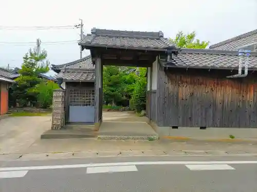 地蔵院の山門