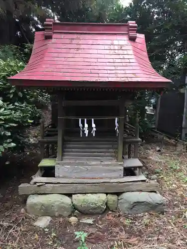 山梨岡神社の末社