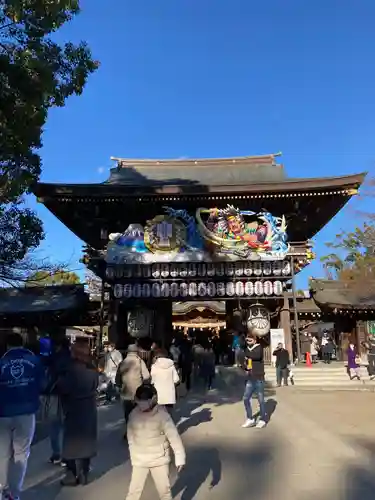 寒川神社の山門・神門
