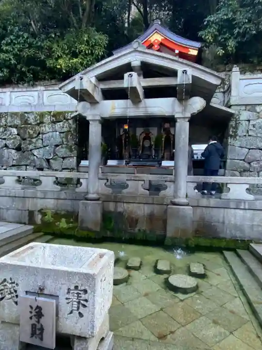 清水寺の{uncategorized: "未分類", other: "その他", undefined: "問題あり", building: "その他建物", grave: "お墓", sacred_gate: "鳥居", guardian: "狛犬", statue: "像", buddha: "仏像", history: "歴史", nature: "自然", garden: "庭園", animal: "動物", pagoda: "塔", temizu: "手水舎", mountain_gate: "山門・神門", sanctuary: "本殿・本堂", subordinate: "末社・摂社", art: "芸術", scenery: "景色", jizo: "地蔵", ema: "絵馬", goshuin: "御朱印", omikuji: "おみくじ", items: "授与品その他", amulet: "お守り", goshuincho: "御朱印帳", eats: "食事", festival: "お祭り", votive_dance: "神楽", shichigosan: "七五三参", wedding: "結婚式", experience: "体験その他", initially: "初詣", around: "周辺", anti_infection: "感染症対策"}