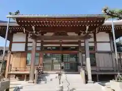 瑞用寺の本殿