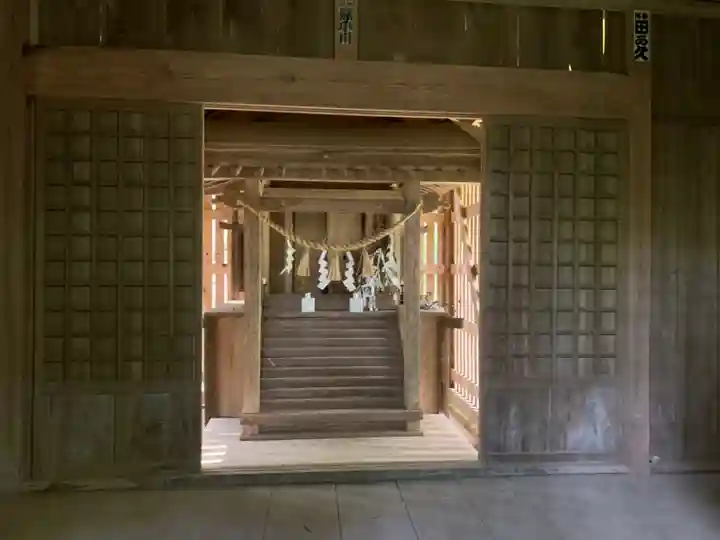 熊野神社の本殿・本堂