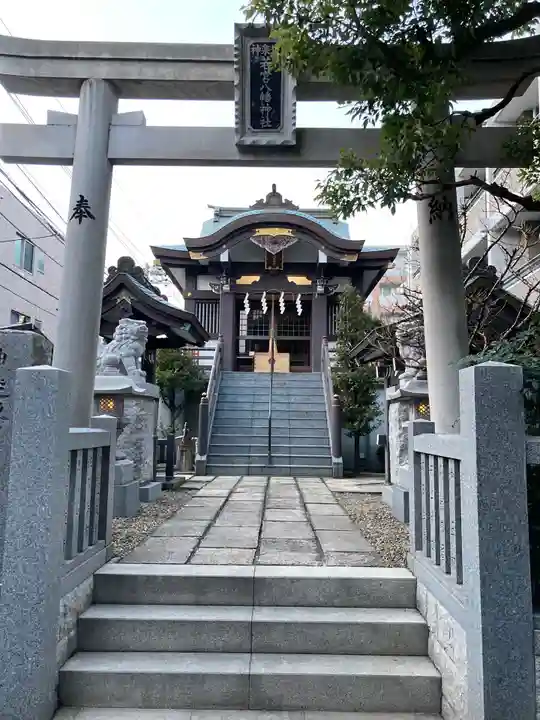 神楽坂若宮八幡神社の鳥居