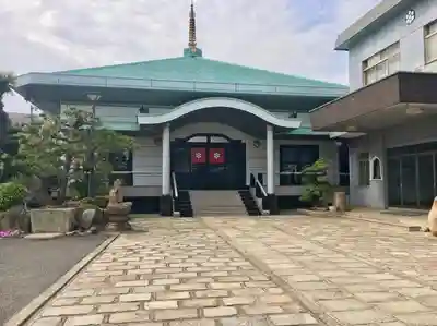 西極楽寺の本殿・本堂