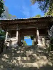 福良八幡神社の山門