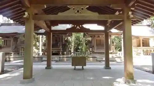 彌彦神社の建物その他