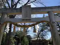 宇山稲荷神社の{uncategorized: "未分類", other: "その他", undefined: "問題あり", building: "その他建物", grave: "お墓", sacred_gate: "鳥居", guardian: "狛犬", statue: "像", buddha: "仏像", history: "歴史", nature: "自然", garden: "庭園", animal: "動物", pagoda: "塔", temizu: "手水舎", mountain_gate: "山門・神門", sanctuary: "本殿・本堂", subordinate: "末社・摂社", art: "芸術", scenery: "景色", jizo: "地蔵", ema: "絵馬", goshuin: "御朱印", omikuji: "おみくじ", items: "授与品その他", amulet: "お守り", goshuincho: "御朱印帳", eats: "食事", festival: "お祭り", votive_dance: "神楽", shichigosan: "七五三参", wedding: "結婚式", experience: "体験その他", initially: "初詣", around: "周辺", anti_infection: "感染症対策"}