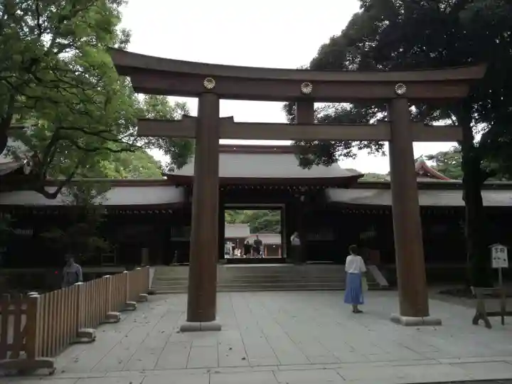 明治神宮の鳥居