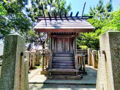 伊奈里社（稲荷崎）の本殿・本堂