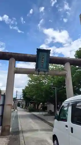 歌懸稲荷神社の鳥居