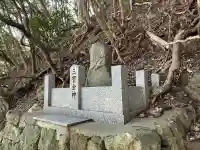 御津神社の{uncategorized: "未分類", other: "その他", undefined: "問題あり", building: "その他建物", grave: "お墓", sacred_gate: "鳥居", guardian: "狛犬", statue: "像", buddha: "仏像", history: "歴史", nature: "自然", garden: "庭園", animal: "動物", pagoda: "塔", temizu: "手水舎", mountain_gate: "山門・神門", sanctuary: "本殿・本堂", subordinate: "末社・摂社", art: "芸術", scenery: "景色", jizo: "地蔵", ema: "絵馬", goshuin: "御朱印", omikuji: "おみくじ", items: "授与品その他", amulet: "お守り", goshuincho: "御朱印帳", eats: "食事", festival: "お祭り", votive_dance: "神楽", shichigosan: "七五三参", wedding: "結婚式", experience: "体験その他", initially: "初詣", around: "周辺", anti_infection: "感染症対策"}