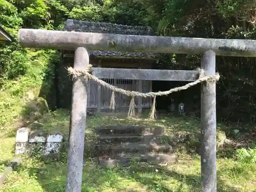 神明神社の鳥居