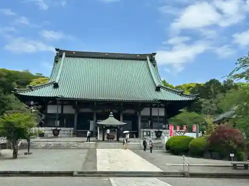 時宗総本山 遊行寺（正式：清浄光寺）の{uncategorized: "未分類", other: "その他", undefined: "問題あり", building: "その他建物", grave: "お墓", sacred_gate: "鳥居", guardian: "狛犬", statue: "像", buddha: "仏像", history: "歴史", nature: "自然", garden: "庭園", animal: "動物", pagoda: "塔", temizu: "手水舎", mountain_gate: "山門・神門", sanctuary: "本殿・本堂", subordinate: "末社・摂社", art: "芸術", scenery: "景色", jizo: "地蔵", ema: "絵馬", goshuin: "御朱印", omikuji: "おみくじ", items: "授与品その他", amulet: "お守り", goshuincho: "御朱印帳", eats: "食事", festival: "お祭り", votive_dance: "神楽", shichigosan: "七五三参", wedding: "結婚式", experience: "体験その他", initially: "初詣", around: "周辺", anti_infection: "感染症対策"}