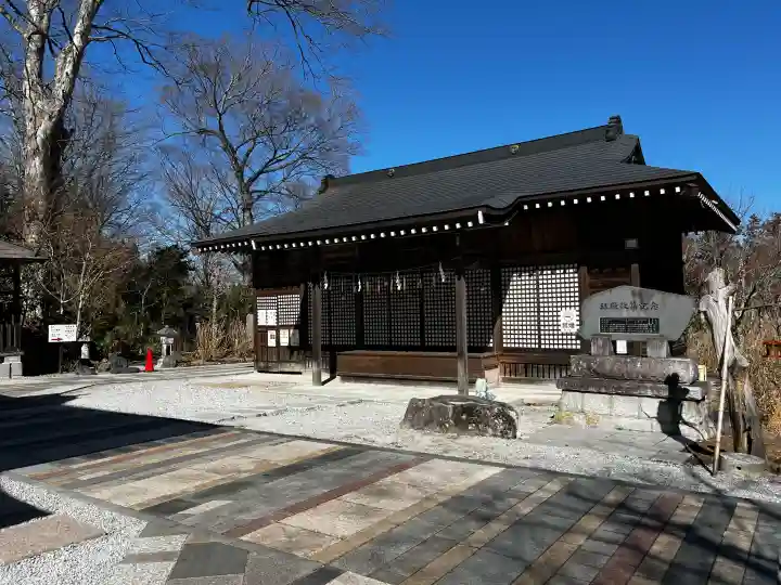 石都々古和気神社の{uncategorized: "未分類", other: "その他", undefined: "問題あり", building: "その他建物", grave: "お墓", sacred_gate: "鳥居", guardian: "狛犬", statue: "像", buddha: "仏像", history: "歴史", nature: "自然", garden: "庭園", animal: "動物", pagoda: "塔", temizu: "手水舎", mountain_gate: "山門・神門", sanctuary: "本殿・本堂", subordinate: "末社・摂社", art: "芸術", scenery: "景色", jizo: "地蔵", ema: "絵馬", goshuin: "御朱印", omikuji: "おみくじ", items: "授与品その他", amulet: "お守り", goshuincho: "御朱印帳", eats: "食事", festival: "お祭り", votive_dance: "神楽", shichigosan: "七五三参", wedding: "結婚式", experience: "体験その他", initially: "初詣", around: "周辺", anti_infection: "感染症対策"}