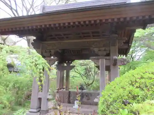 青龍山 吉祥寺の手水