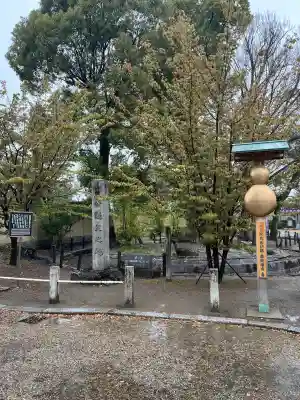 豊國神社の{uncategorized: "未分類", other: "その他", undefined: "問題あり", building: "その他建物", grave: "お墓", sacred_gate: "鳥居", guardian: "狛犬", statue: "像", buddha: "仏像", history: "歴史", nature: "自然", garden: "庭園", animal: "動物", pagoda: "塔", temizu: "手水舎", mountain_gate: "山門・神門", sanctuary: "本殿・本堂", subordinate: "末社・摂社", art: "芸術", scenery: "景色", jizo: "地蔵", ema: "絵馬", goshuin: "御朱印", omikuji: "おみくじ", items: "授与品その他", amulet: "お守り", goshuincho: "御朱印帳", eats: "食事", festival: "お祭り", votive_dance: "神楽", shichigosan: "七五三参", wedding: "結婚式", experience: "体験その他", initially: "初詣", around: "周辺", anti_infection: "感染症対策"}