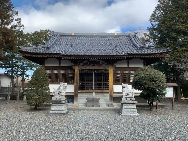 諏訪神社の本殿・本堂