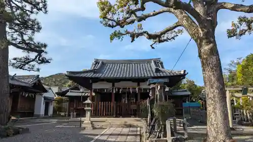 六請神社の本殿・本堂